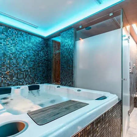 Апартаменты The Minipenthouse Terrace & *