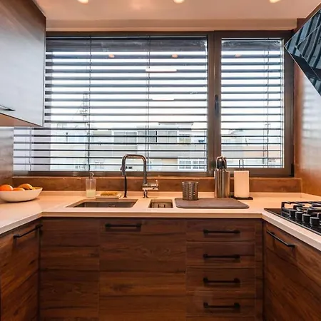 The Minipenthouse Terrace & Апартаменты