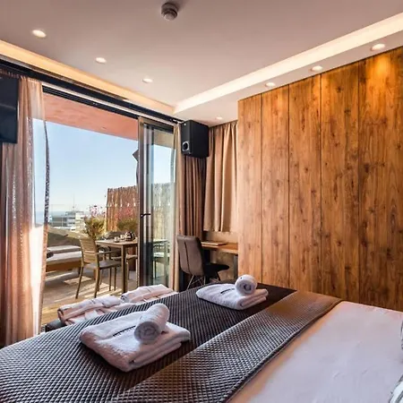 Апартаменты The Minipenthouse Terrace & *