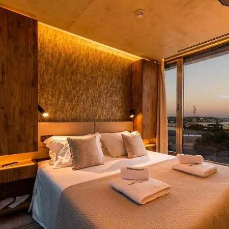 Апартаменты The Minipenthouse Terrace & *