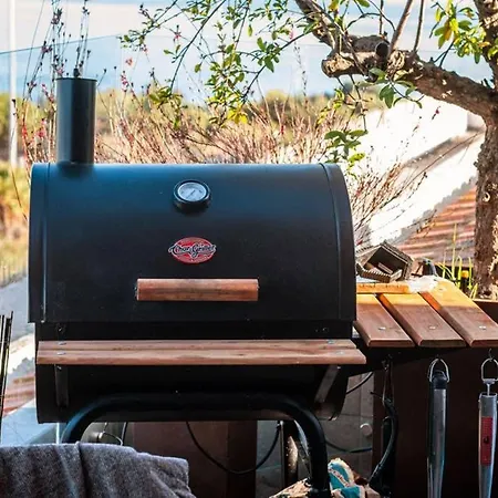 The Minipenthouse Terrace & * Paço de Arcos